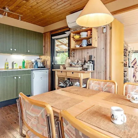 Two-bedroom Holiday In 1 Prázdninový dům Stubbekøbing