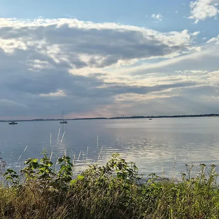 6 Person In Stubbekobing-by Traum