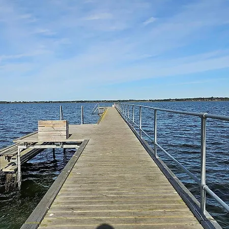 6 Person In Stubbekobing-by Traum